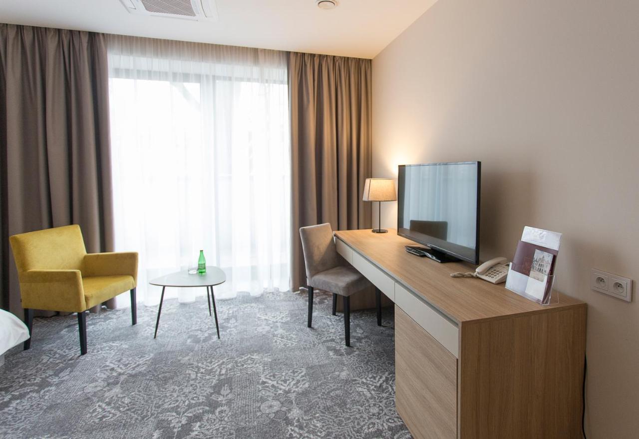Polanka Conference Center Hotell Krosno Exteriör bild