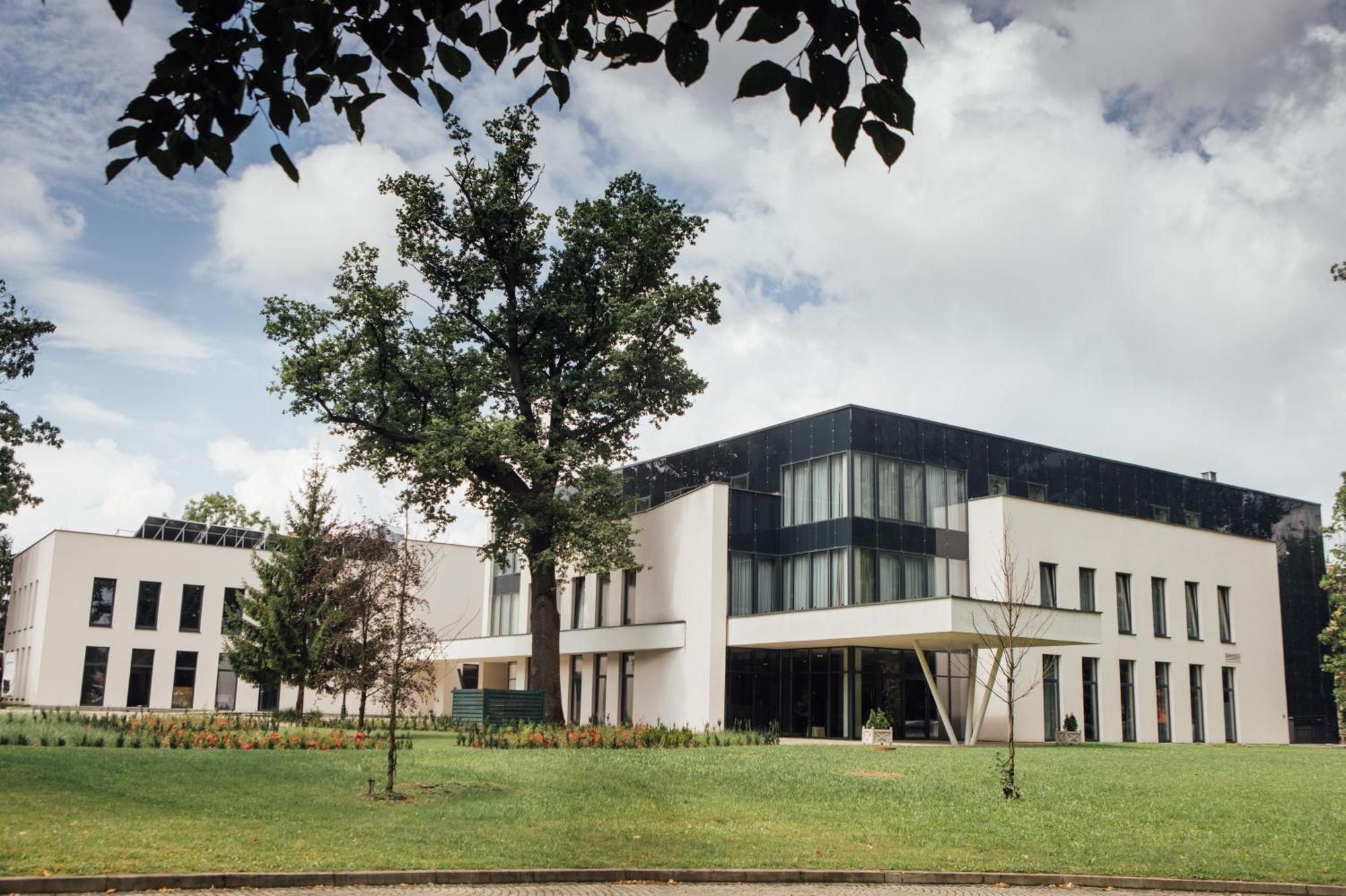Polanka Conference Center Hotell Krosno Exteriör bild